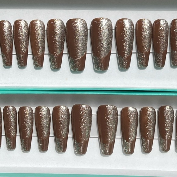 Press On reusable nails with application kit A4 - Picture 3 of 6